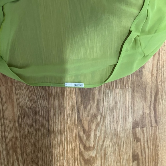House of CB TARA LIME GREEN GEORGETTE CROPPED TOP Size XS - Picture 7 of 8